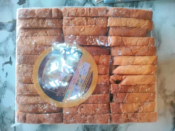 Rusk Suji And Elaichi 