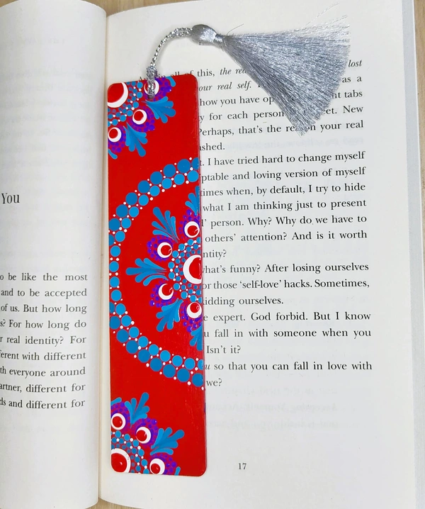 Bookmarks - Red: "The Scarlet Sentinels"*