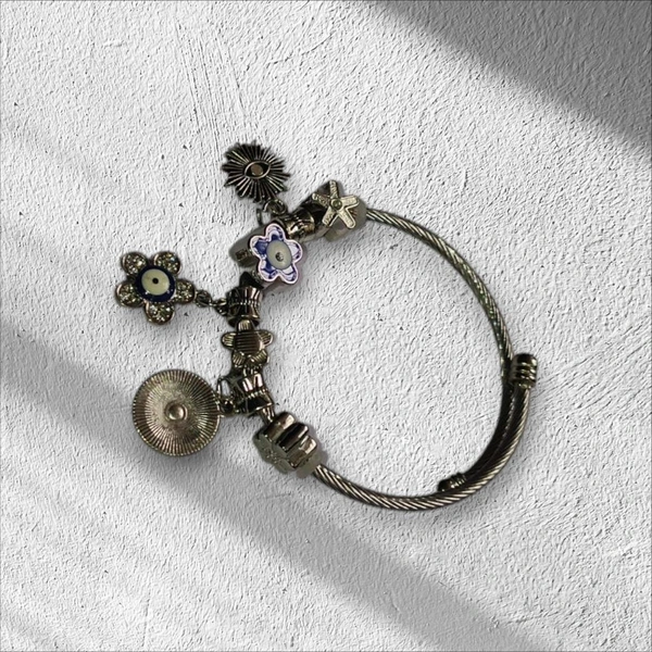 Silver Hand Bracelet with Flower for Girls & Women's (1pc)
