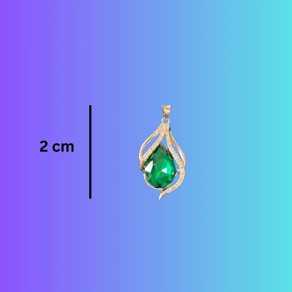 Cute Little Things Elegant Teardrop Crystal Pendant Necklace - Green Stone