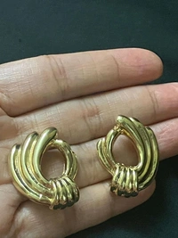 Korean Style Interlocking Hoops