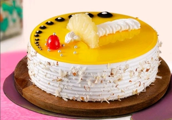PINEAPPLE CAKE - 500GM