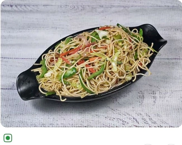 Veg Noodles - Full, White