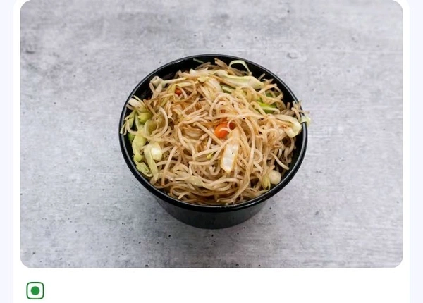 Veg Noodles - Full, White