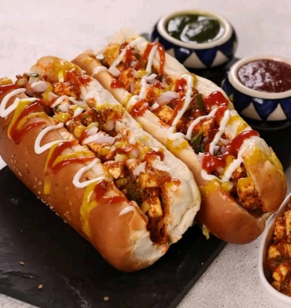 Paneer Masala hot dog