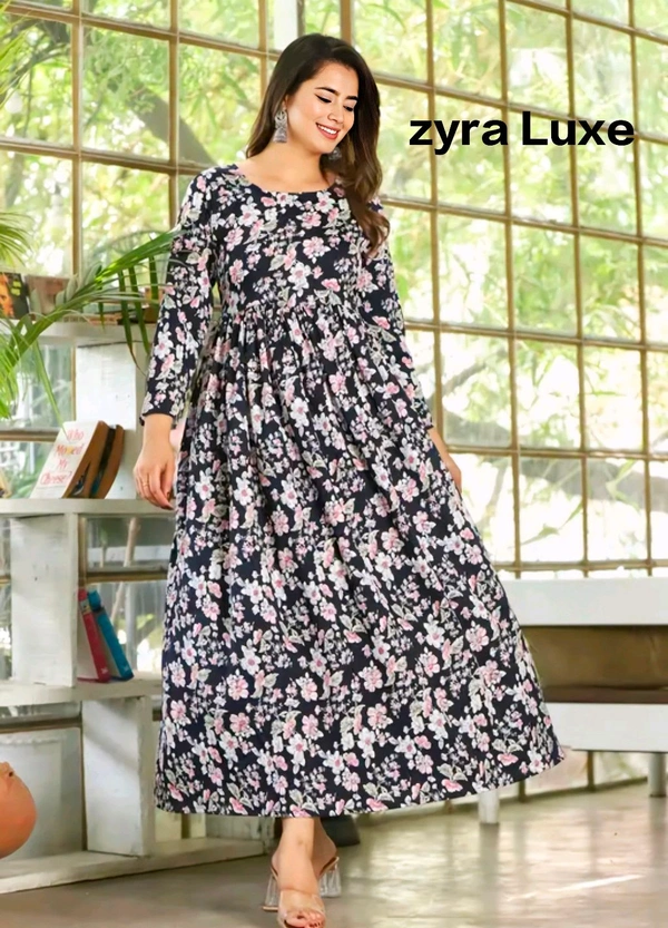 Trendy Gown - Black, M