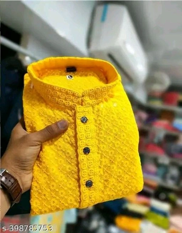 PREMIUM QUALITY CHIKANKARI SIFLI MENS (ONLY KURTA)*
Fabric: Rayon
Sleeve Length: Long Sleeves
Pattern: Embellished