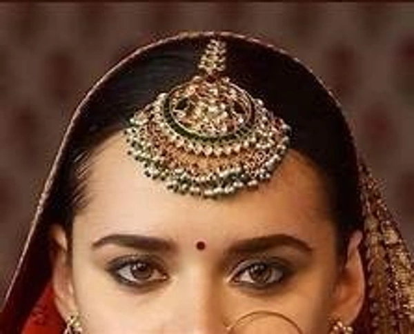 Maang Tikka & Head Jewellery