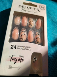 DELOFIL 24 Unghie Finte Riutilizzabili - Pig Pink