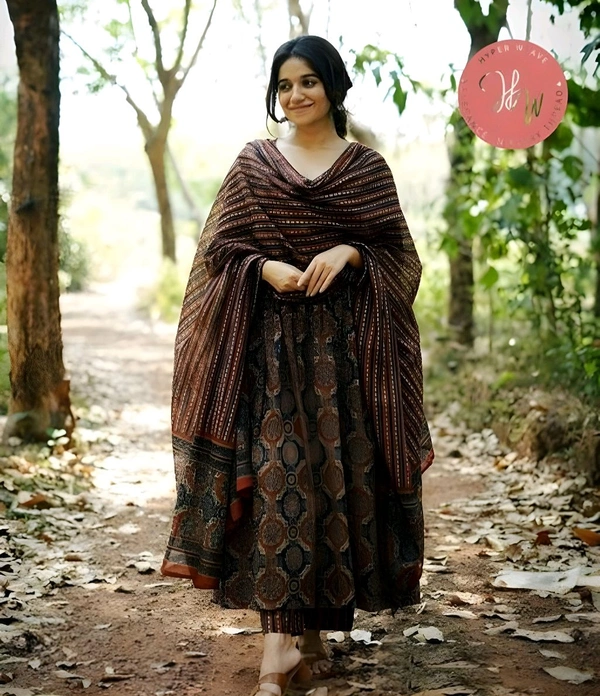 Radiate Elegance in Every Stitch: Viscose Rayon Printed Kurta Pant with Dupatta Set - XXL