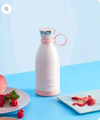 Mini Portable Juicer Blender Imagine the convenience of enjoying fresh juice wherever life takes you! 🥤✨

Mini juicers are your perfect morning companion—just toss in fruits, blend, and you're off! Their lightweight design makes them easy to carry, whether you're heading to work or the gym. 💼🏋️‍♀️ Plus, cleanup is simple with many models featuring removable,Dishwashable,Portable