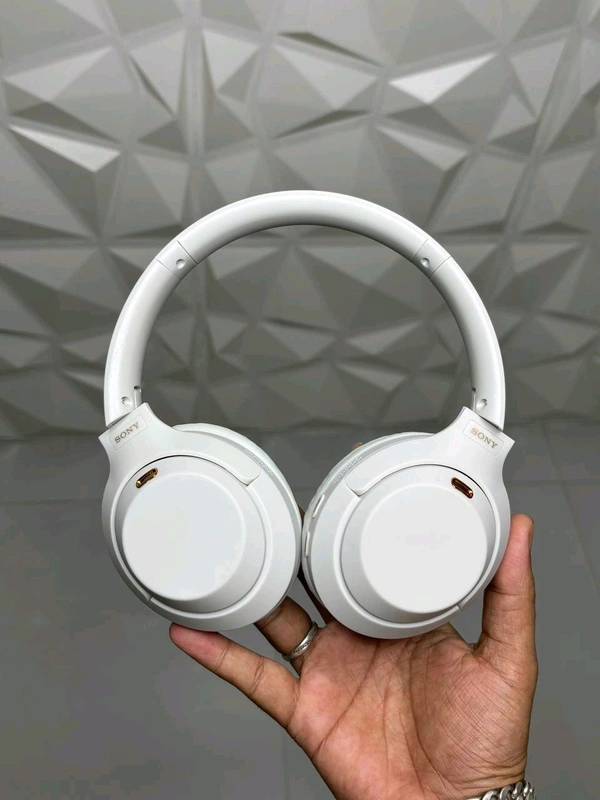 Xm6 Headphone - Black