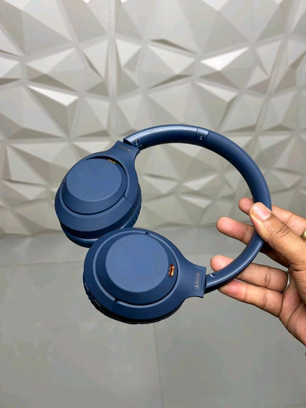 Xm6 Headphone - Black