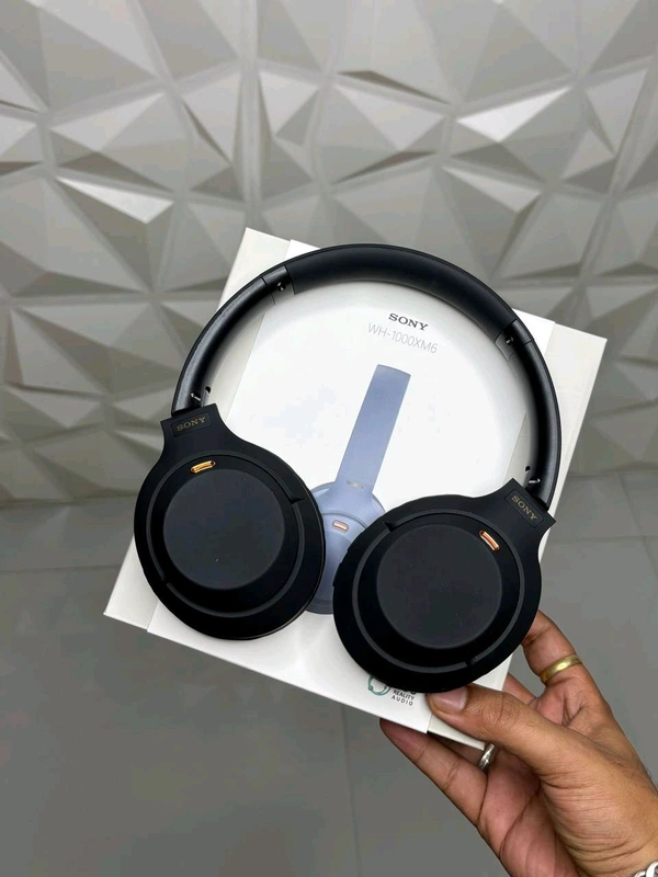 Xm6 Headphone - Black