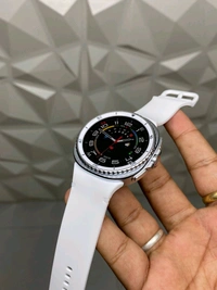 Watch8 Classic - White