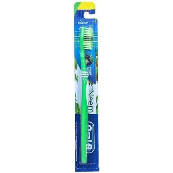 ORAL-B - 10g, Toothbrush, Bacteria Fighter