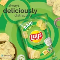Lay's American Style Cream and Onion Chips  (67 g) - chipes