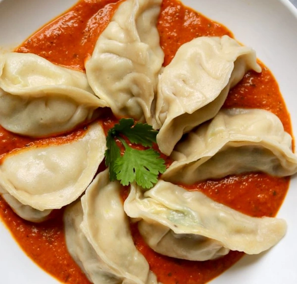 Paneer Momos 8 Pcs 