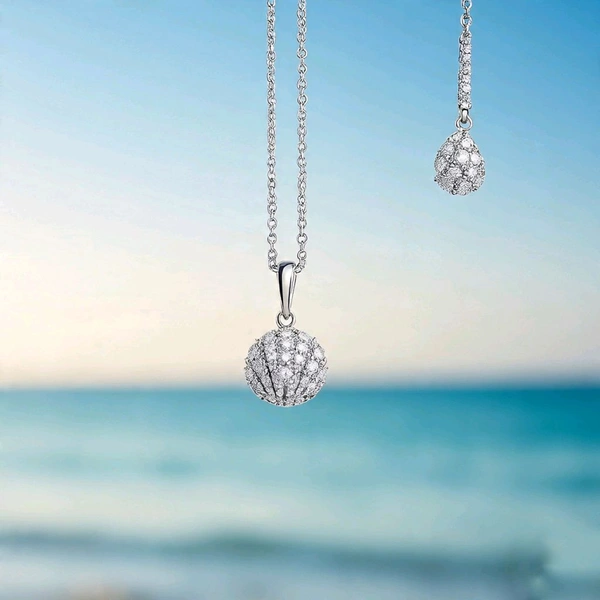 Love Pendant 
