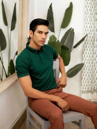 Lush Green Polo T-shirt - Cyprus, 38