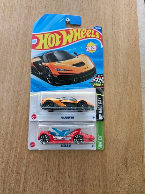 HotWheels Combo - McLaren W1 & Deora III