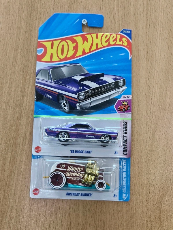 HotWheels Combo '68 Dodge Dart and Birthday Burner