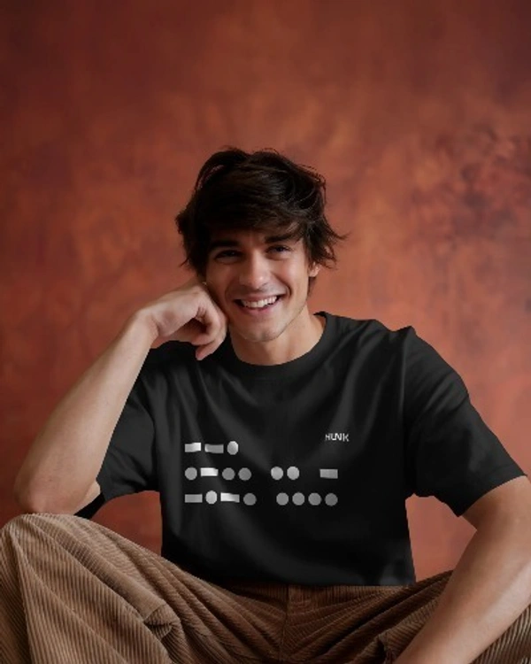 GLTCH_001 - XL, Black
