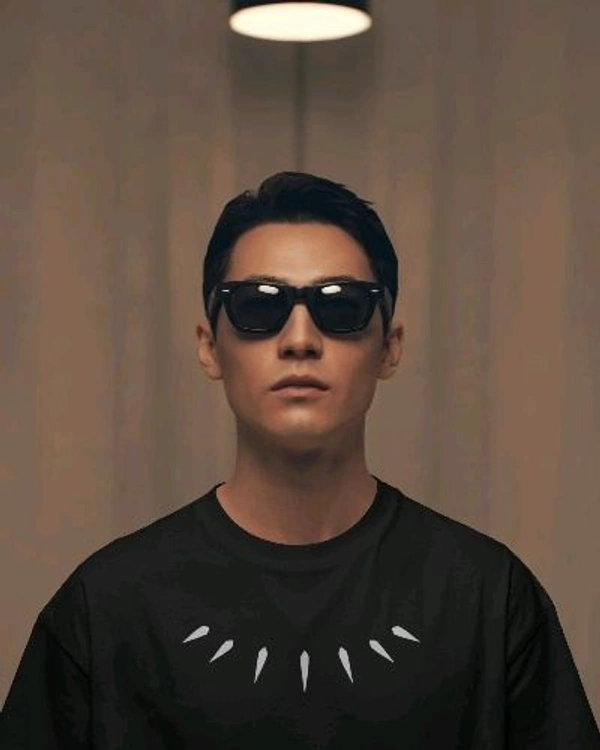 Vibranium Spirit Oversize - M, Black