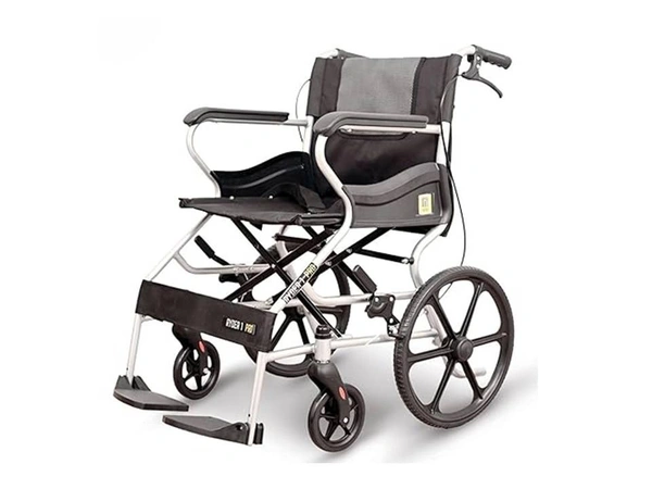 Karma I Ryder C | Foldable | Attendant Brakes | Lightweight and Maneuverable | Safety Seat Belt