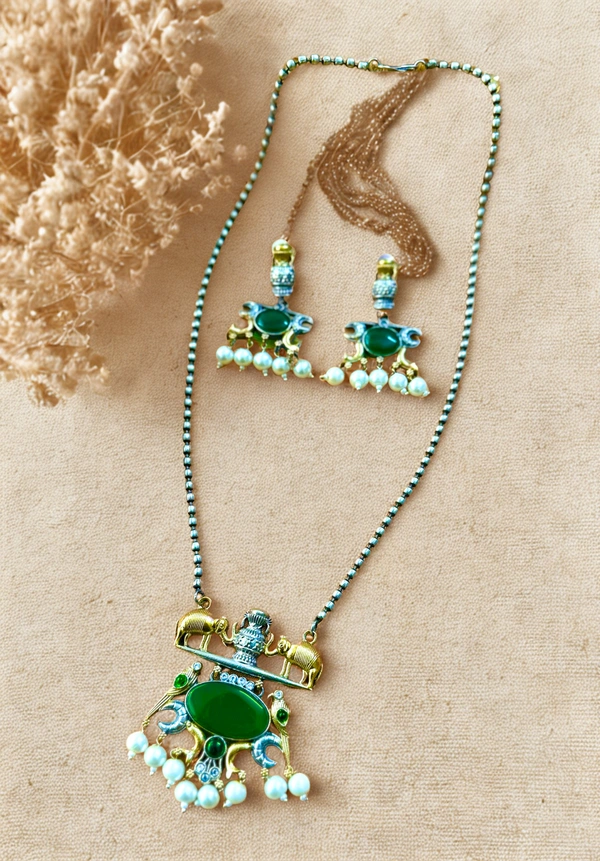 Radhika Metal Necklace Sets - 48 cms, Dark Green Pendant, Oxidised Chain, 51 gms