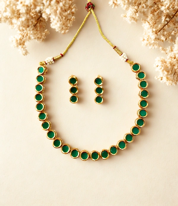 Radhika Single Layer Colored Kundan Necklace Set - 27 cms, D. Green, 39 grms