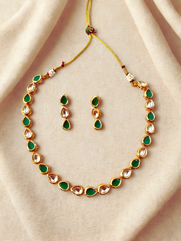 Radhika Single Layer Colored Kundan Necklace Set - 27 cms, Green & White, 39 grms