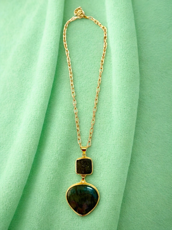 Radhika Uncut Stones - 55 cms, D. Green, 53 gms