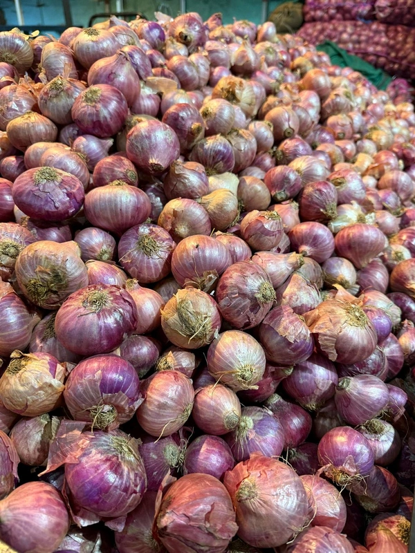 Onion ( ડુંગળી ) - 1 KG
