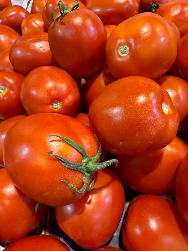 Tomato (ટામેટાં) - 500 GM