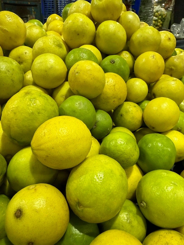 Lemon (લીંબુ) - 250 Gm