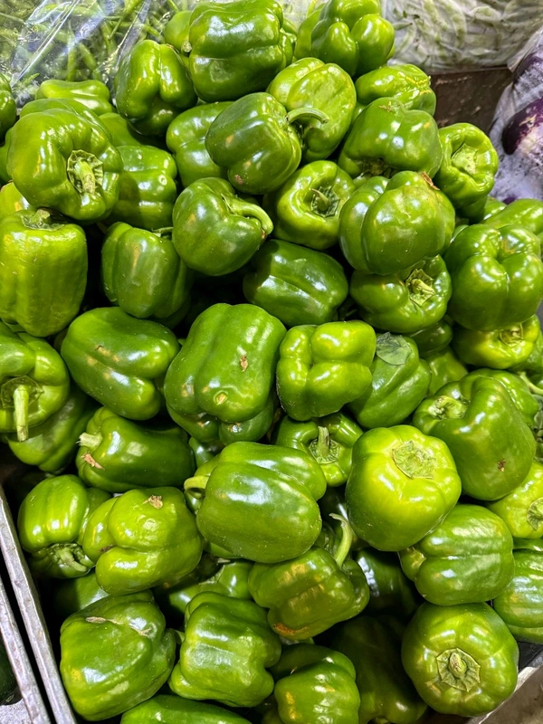Capcicum (કેપ્સીકમ મરચાં) - 300 Gm