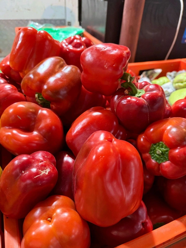 Red Capcicum (લાલ કેપ્સીકમ મરચાં) - 500 Gm