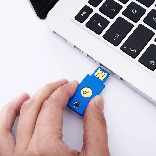 YouTube Channel / Google Account Security Key - Blue, 8 cm