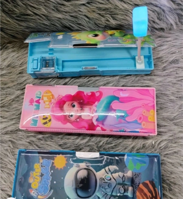 Plastic Multipurpose Magnetic Pencil Box With Led Lamp Light.