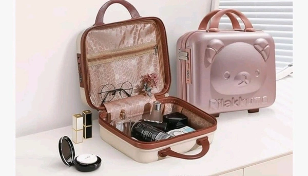 Cosmetic Case Cartoon Bear Storage Box Mini Suitcase Lightweight Password Lock, Hand Luggage Storage Bag with Zipper Clip-on Function, Water Proof Cosmetic Travel Case for Womens, Girls-1PCS
