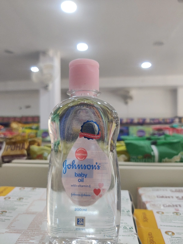 Johnson's Baby Oil 200ml 