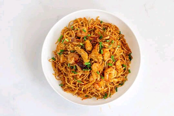 Chicken Chowmein - Half Plate