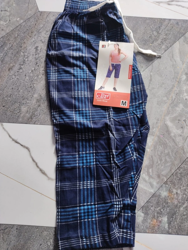 Day Care Printed Capri - ASST, M