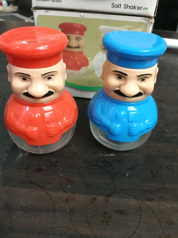 Chacha Bhatija Salt N Pepper Sprinkler (Glass)