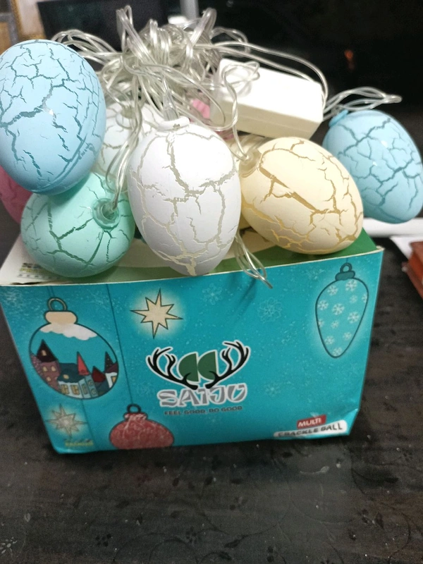 Cracked Egg Light (10 Eggs)