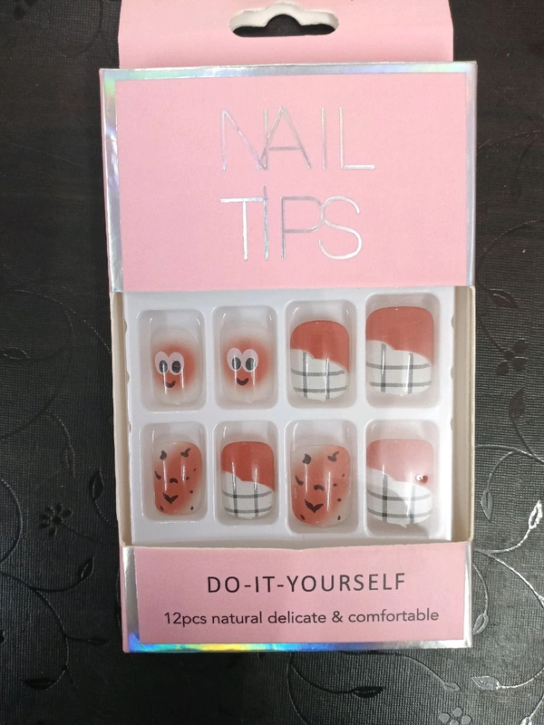 Temporary Nail Extensions 