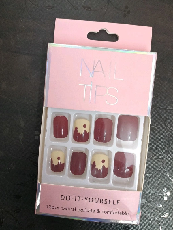 Temporary Nail Extensions 