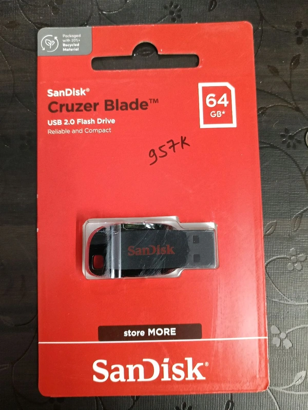 Scan Disk 64 Gb Pendrive 