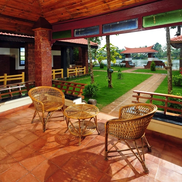 The Lake By MAAT Hotels